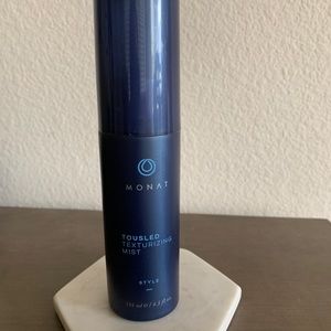 Monat Tousled Texturizing Mist